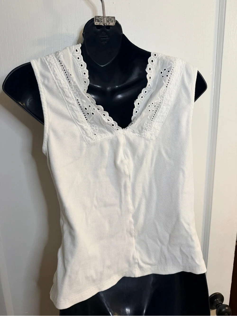 Free People White Eyelet Tie Front Tank - Picture 7 of 9